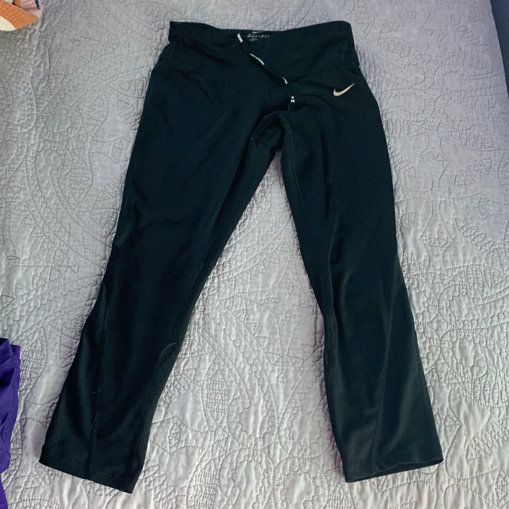 Nike capri leggings